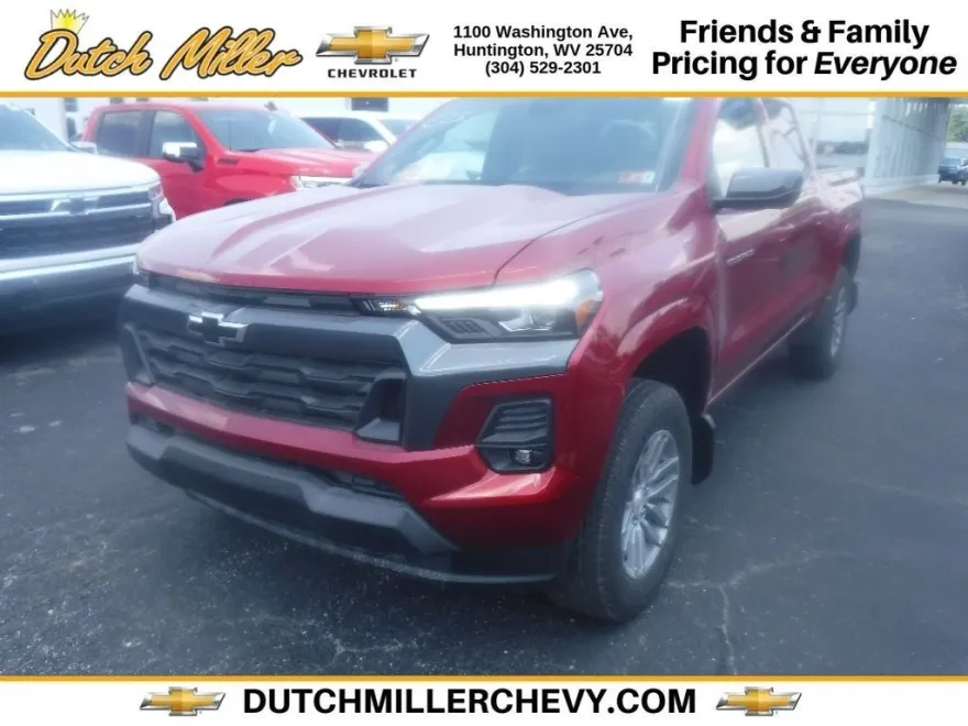 2025 Chevrolet Colorado Work Truck LT photo 1