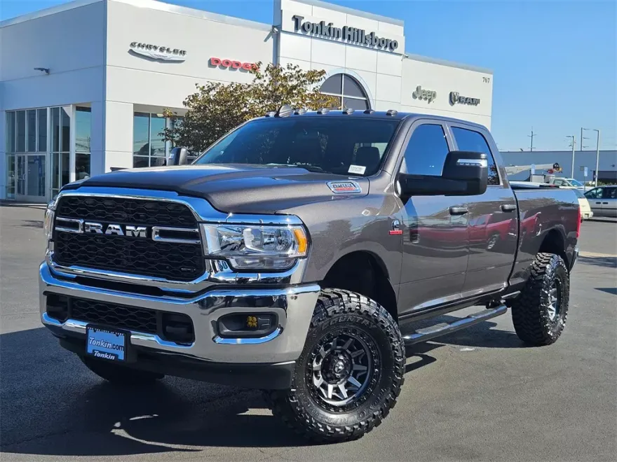 2024 Ram 2500 Tradesman photo 1