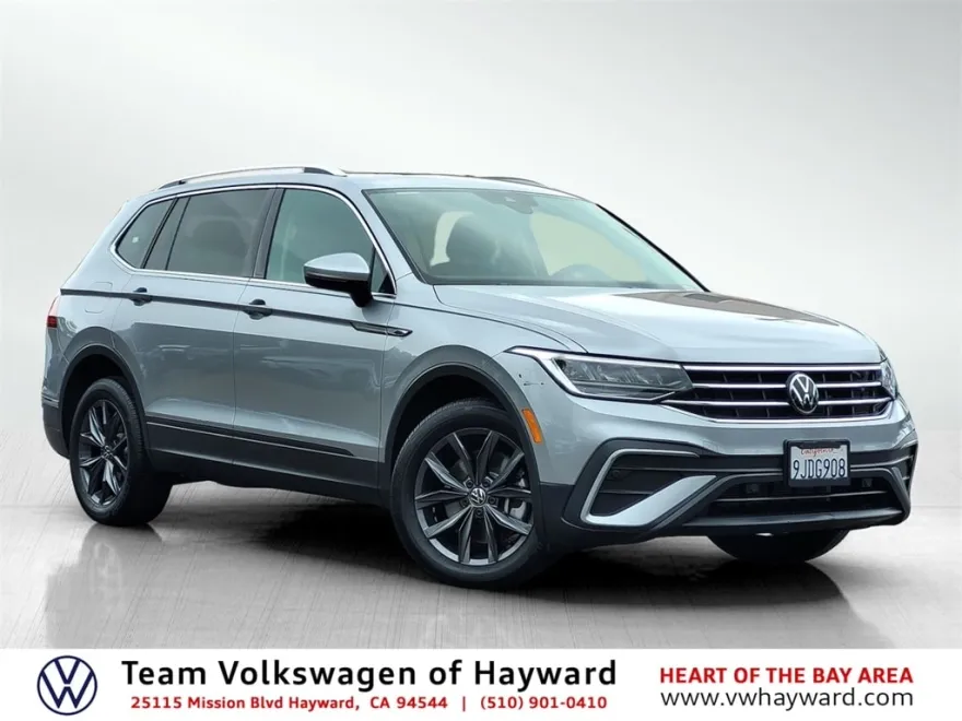 2023 Volkswagen Tiguan SE photo 1