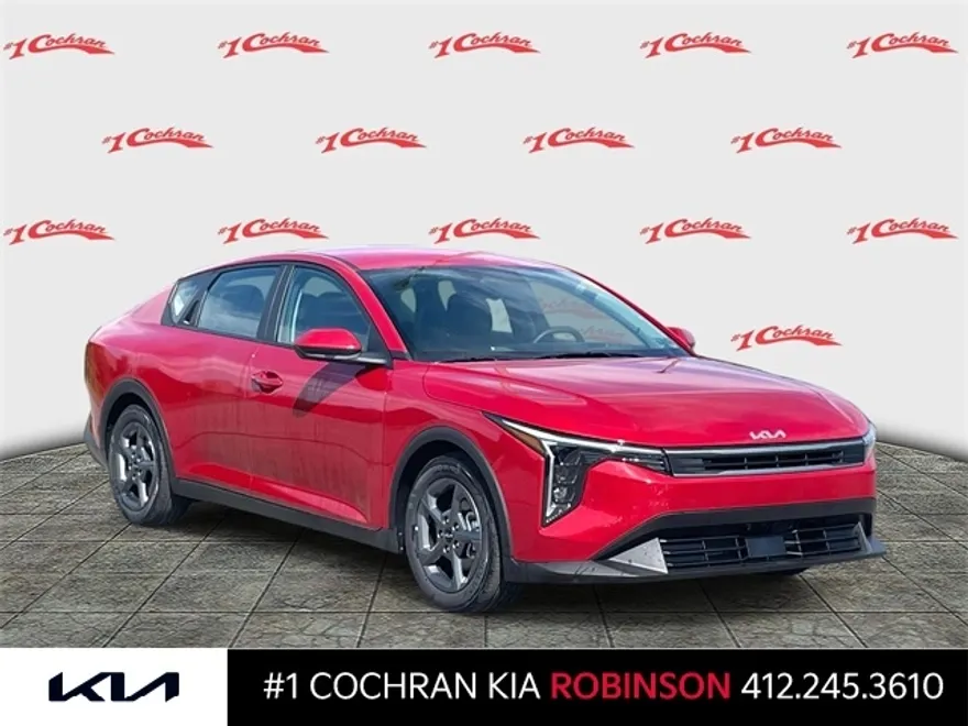 2025 Kia K4 LXS photo 1