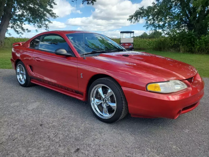 1996 Ford Mustang Cobra Base photo 1