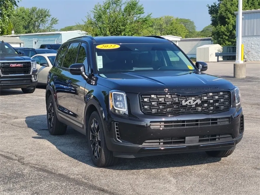 2022 Kia Telluride EX photo 1