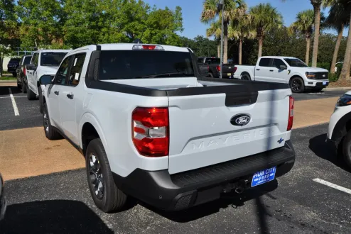 2025 Ford Maverick XLT photo 2