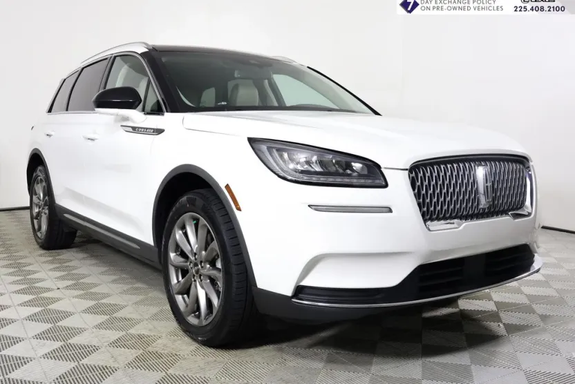 2020 Lincoln Corsair Standard photo 1
