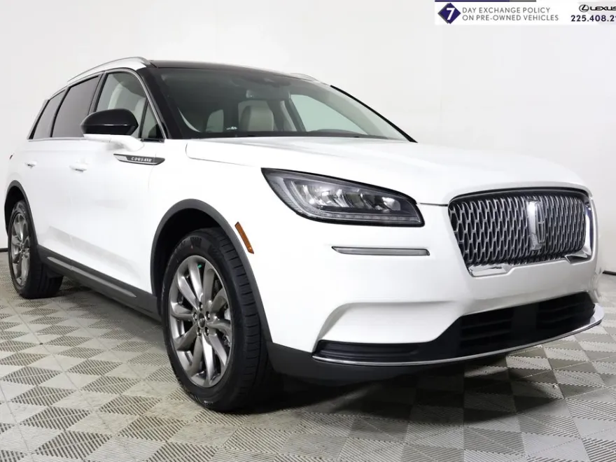 2020 Lincoln Corsair Standard photo 1
