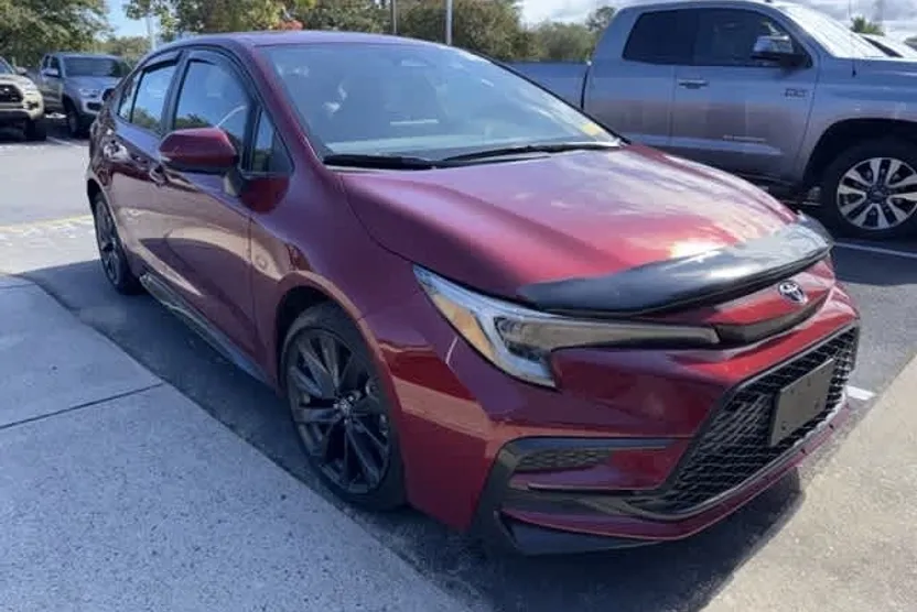 2024 Toyota Corolla SE photo 1