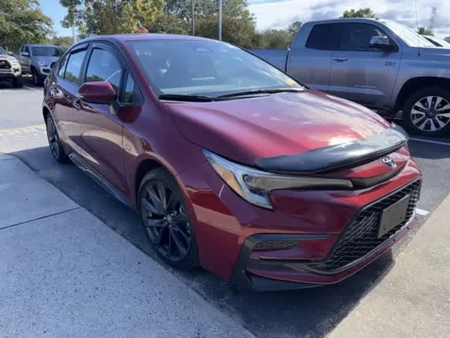 2024 Toyota Corolla SE photo 1