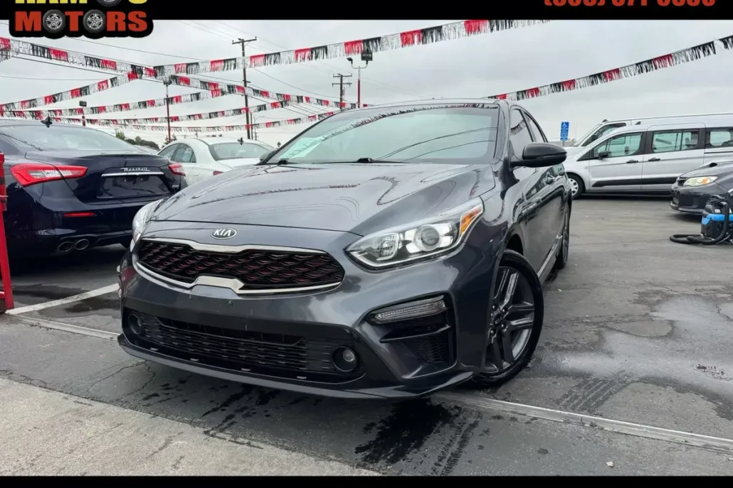2021 Kia Forte GT-Line photo 1