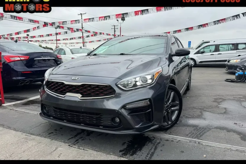 2021 Kia Forte GT-Line photo 1