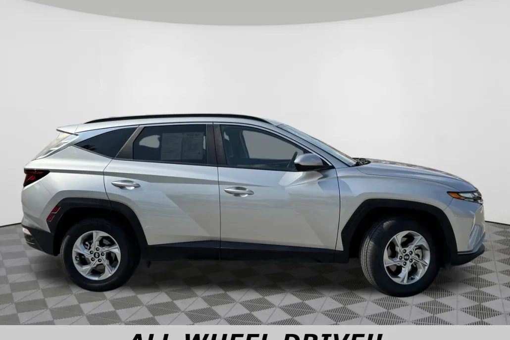 2024 Hyundai Tucson SEL photo 1