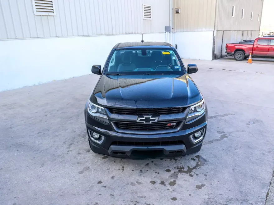 2017 Chevrolet Colorado Z71 photo 1