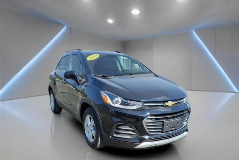 2019 Chevrolet Trax LT photo 1