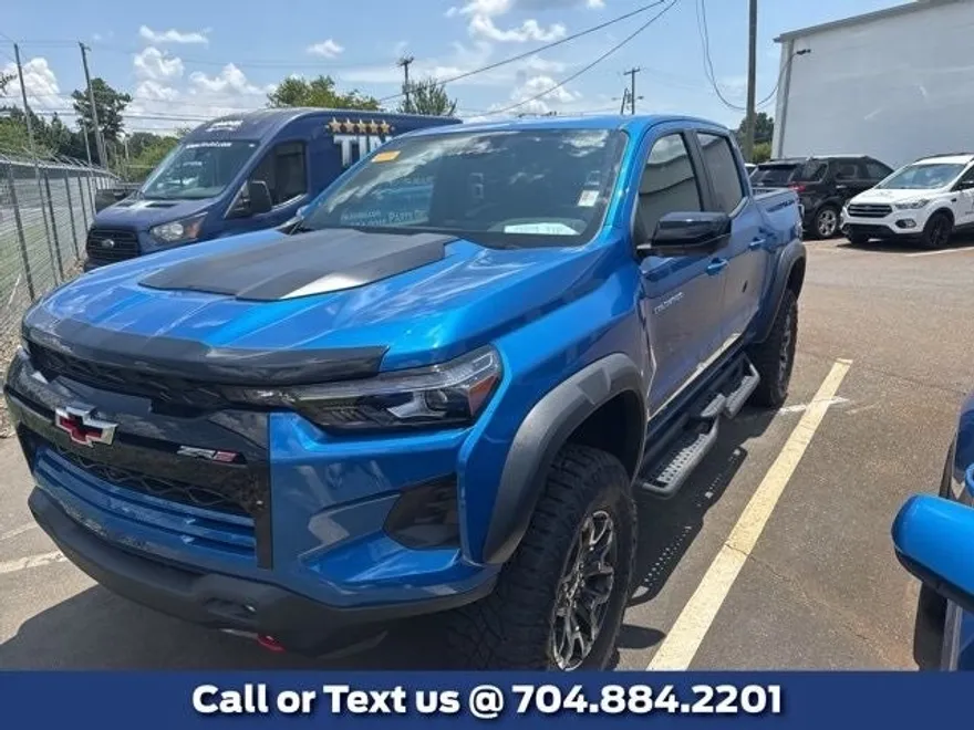 2023 Chevrolet Colorado ZR2 photo 1