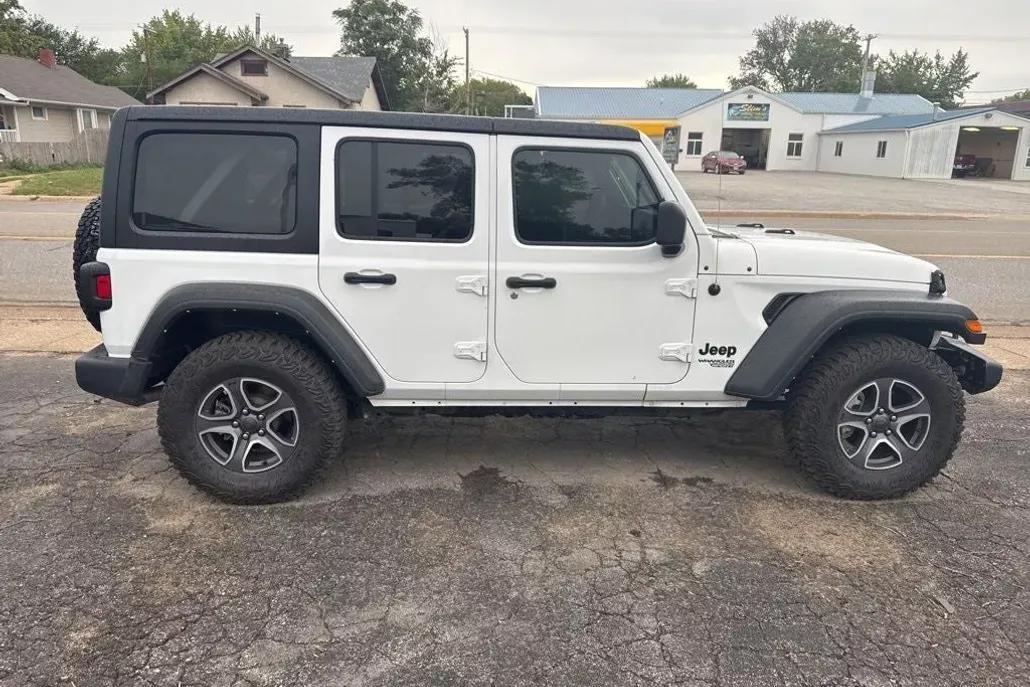 2021 Jeep Wrangler Unlimited Sport S photo 1