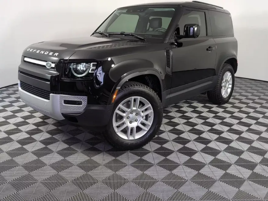 2025 Land Rover Defender S photo 1