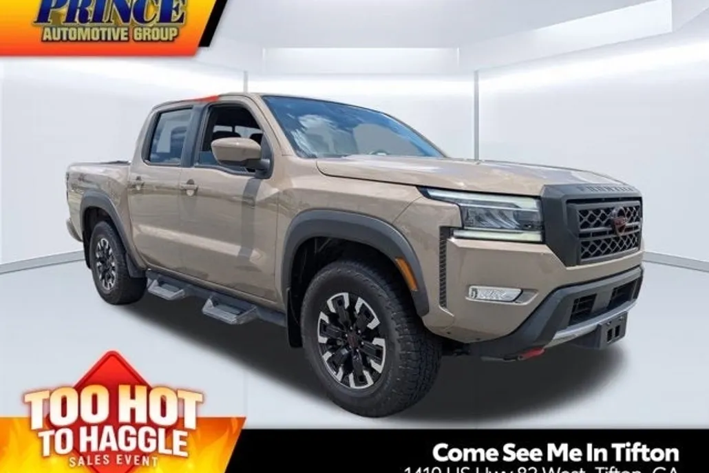 2024 Nissan Frontier PRO-4X photo 1