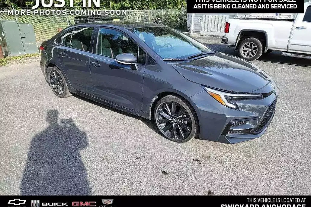 2024 Toyota Corolla SE Premium photo 1
