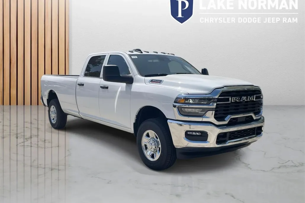 2025 Ram 3500 Tradesman photo 1
