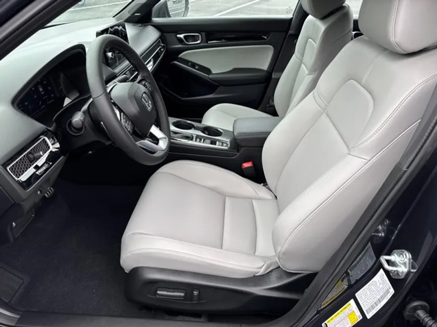 2025 Honda Civic Hybrid Sport Touring photo 1
