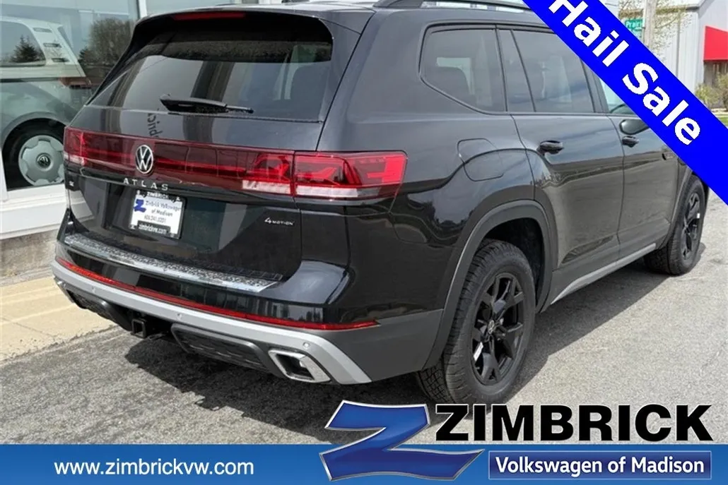 2025 Volkswagen Atlas Peak Edition SE photo 1