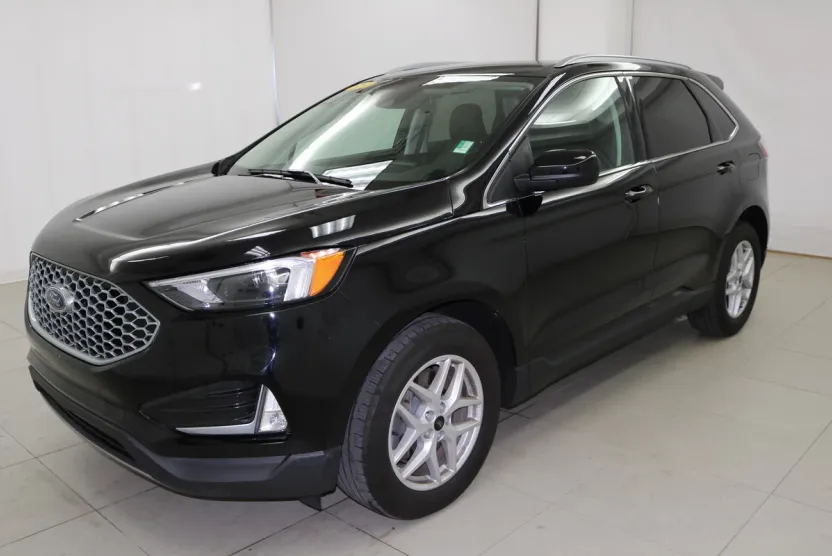 2023 Ford Edge SEL photo 1