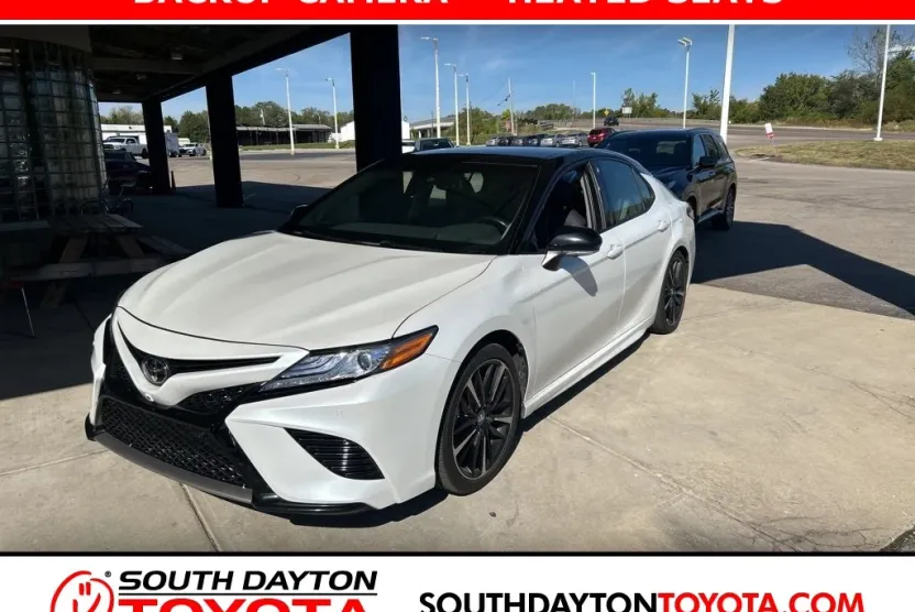 2018 Toyota Camry XSE V6 photo 1