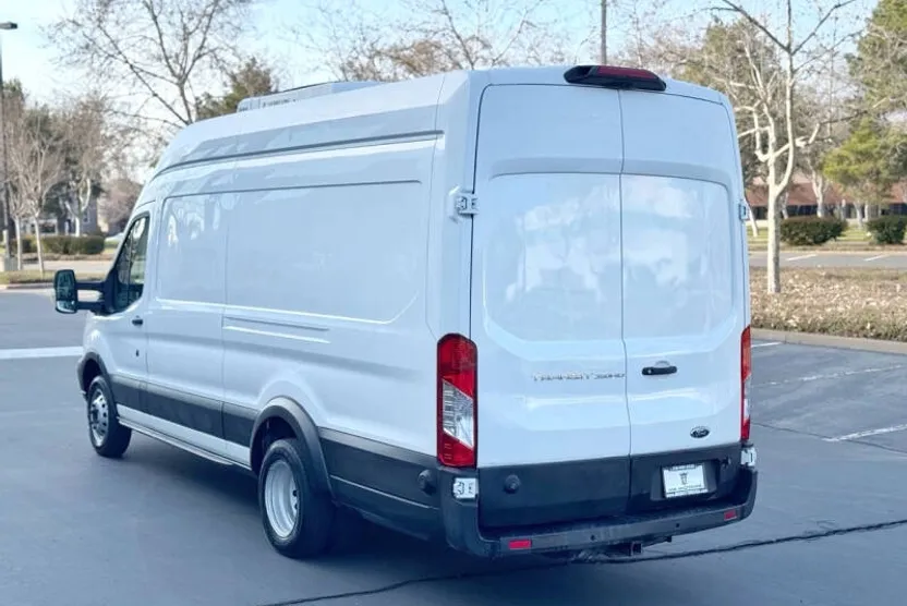 2019 Ford Transit Cargo Van photo 1