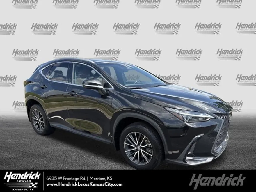 2022 Lexus NX 350h photo 1