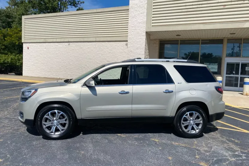 2015 Gmc Acadia SLT photo 1