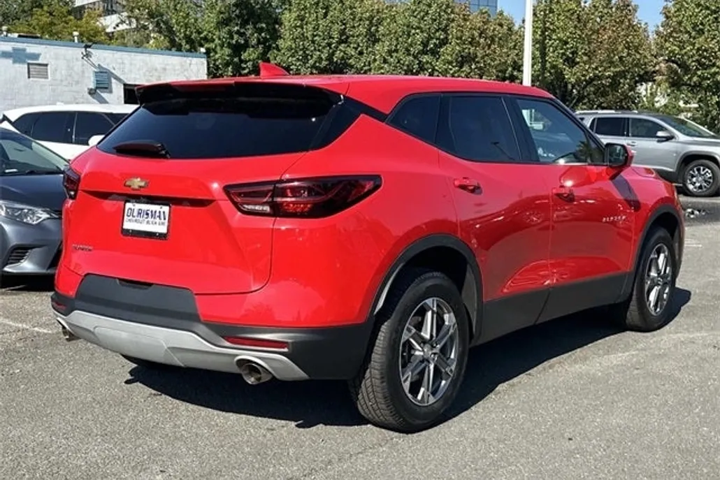 2023 Chevrolet Blazer 2LT photo 1