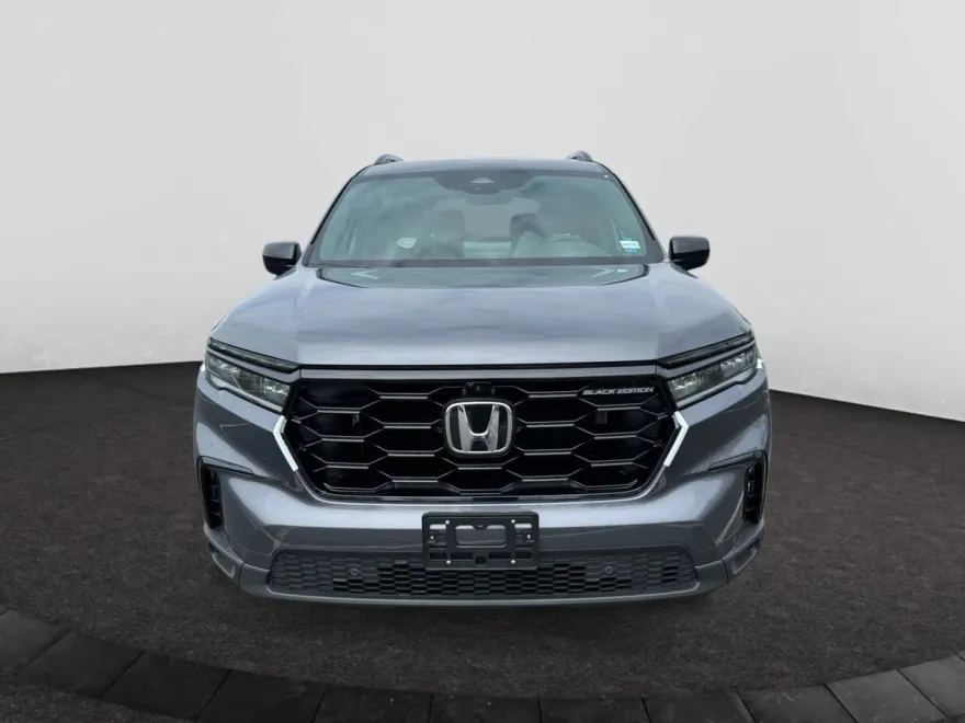 2025 Honda Pilot Black Edition photo 1