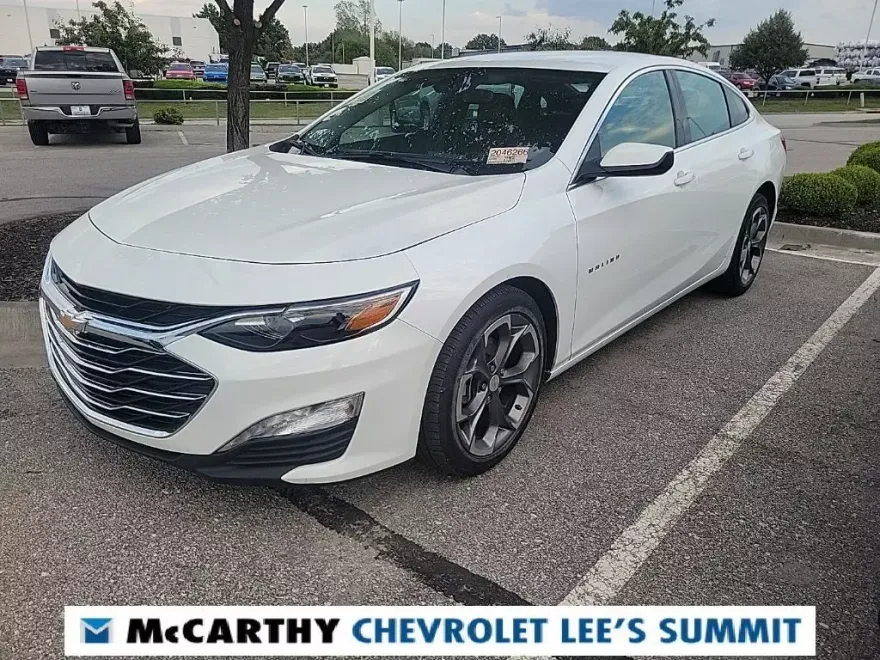 2024 Chevrolet Malibu 1LT photo 1