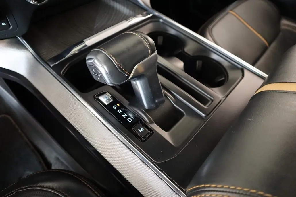 2022 Ford F-150 Platinum photo 1