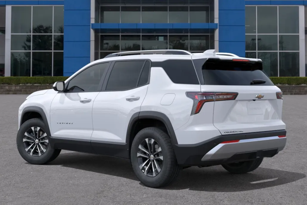 2026 Chevrolet Equinox LT photo 1