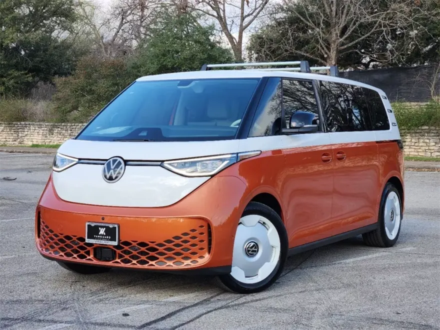 2025 Volkswagen ID. Buzz photo 1
