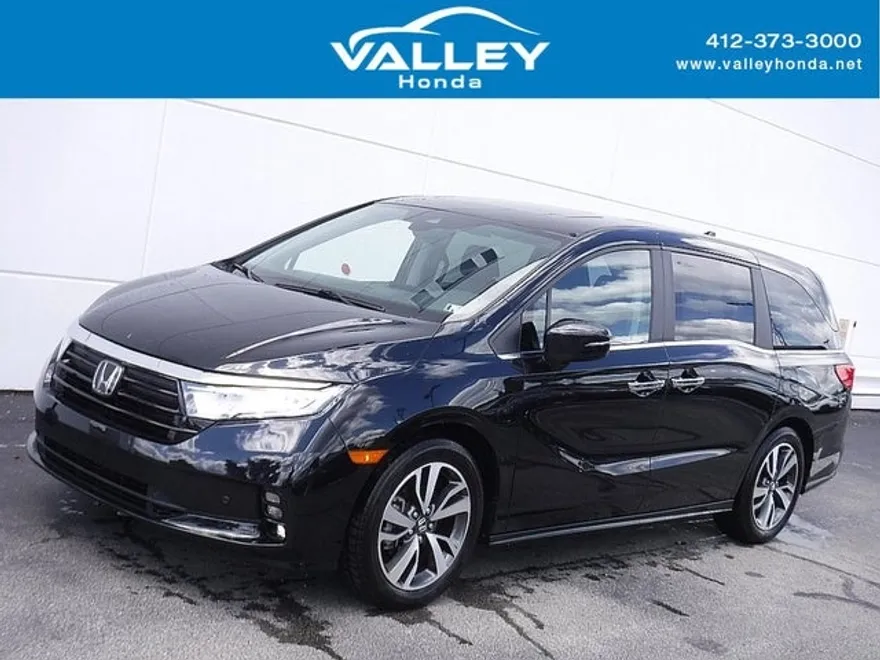 2022 Honda Odyssey Touring photo 1