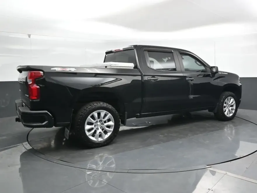 2020 Chevrolet Silverado 1500 Custom photo 1