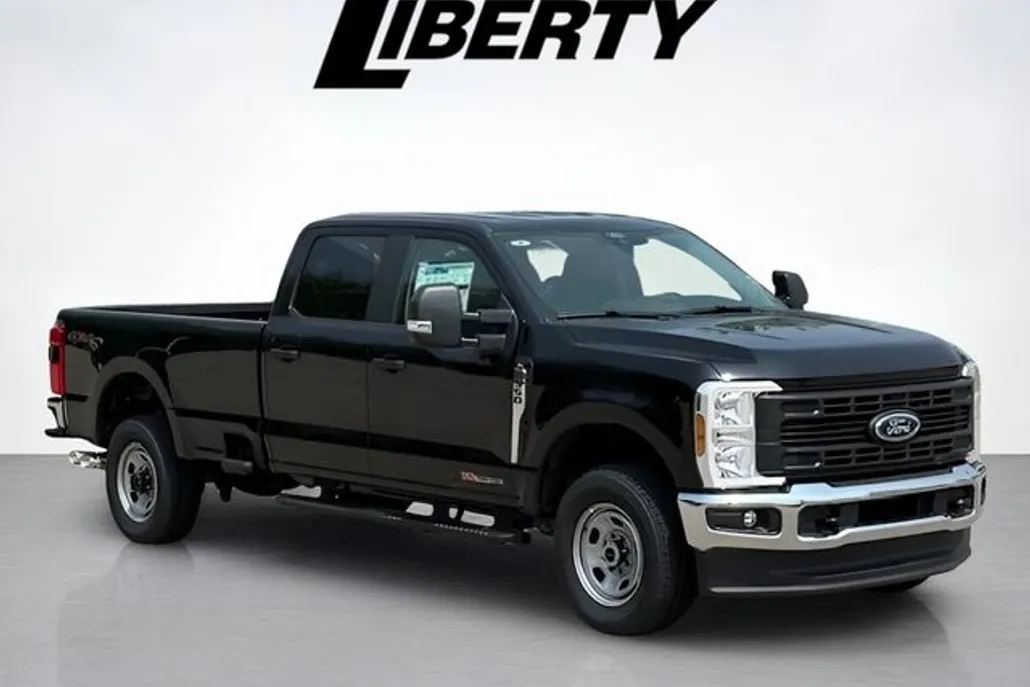 2025 Ford F-350 XL photo 1