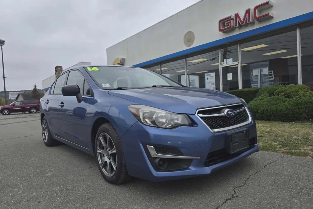 2016 Subaru Impreza 2.0i photo 1