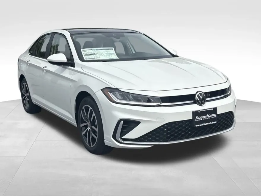 2026 Volkswagen Jetta SE photo 1