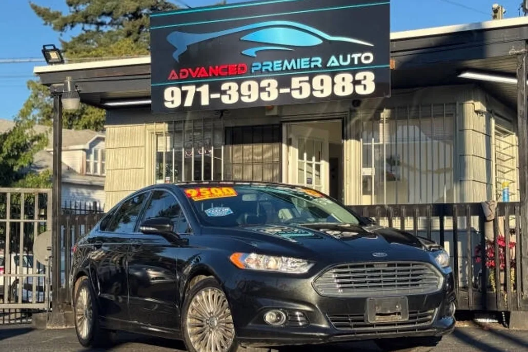2013 Ford Fusion Titanium photo 1