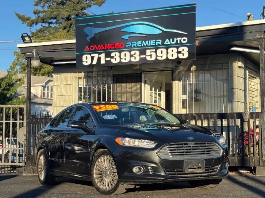 2013 Ford Fusion Titanium photo 1