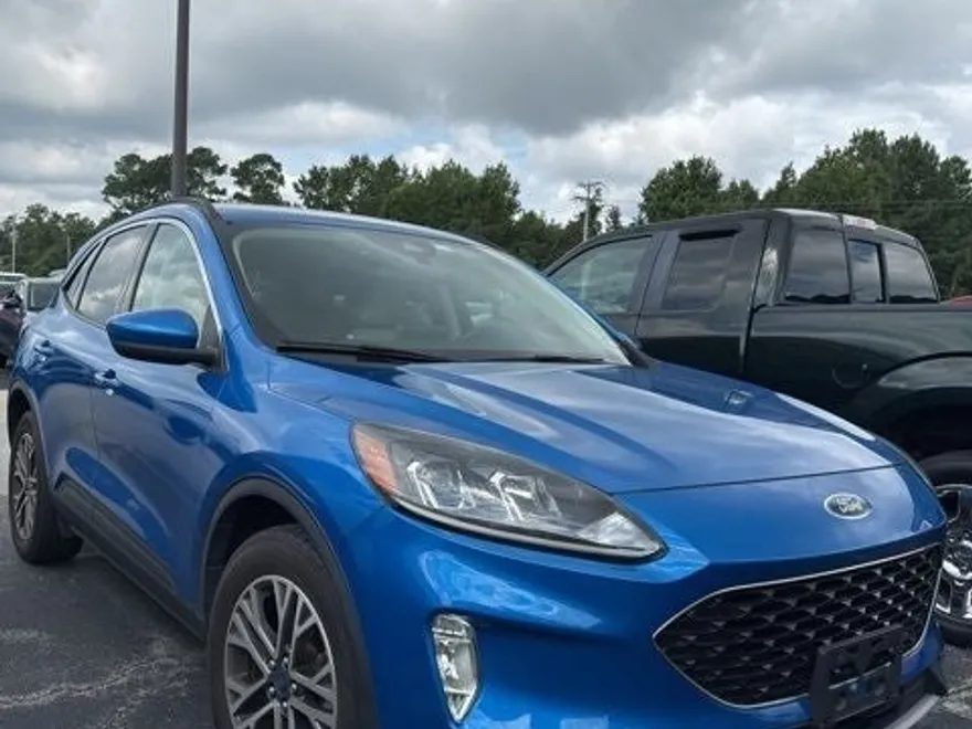 2020 Ford Escape SEL photo 1