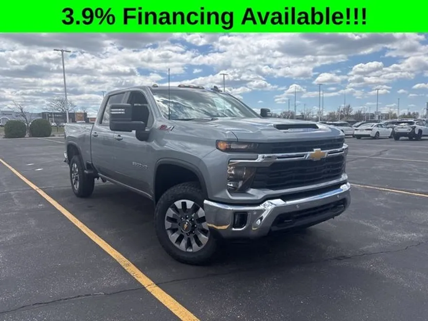 2025 Chevrolet Silverado 3500HD LT photo 1