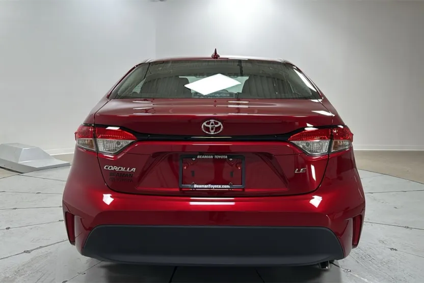 2026 Toyota Corolla LE photo 1