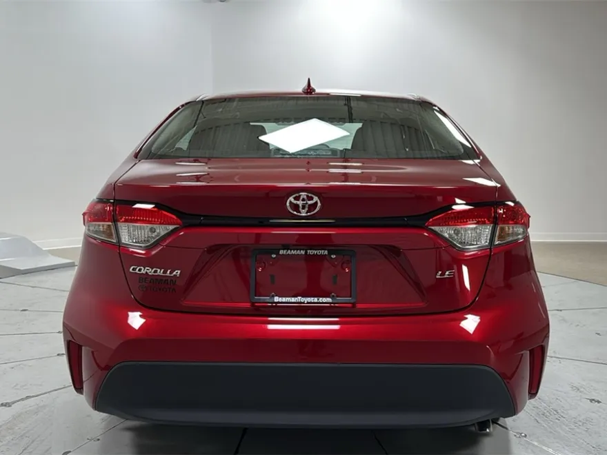 2026 Toyota Corolla LE photo 1