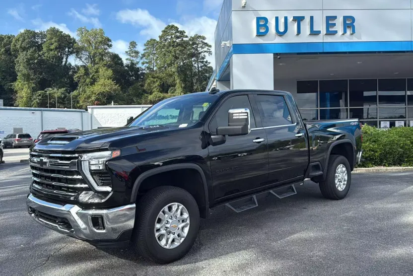 2024 Chevrolet Silverado 2500HD LTZ photo 1