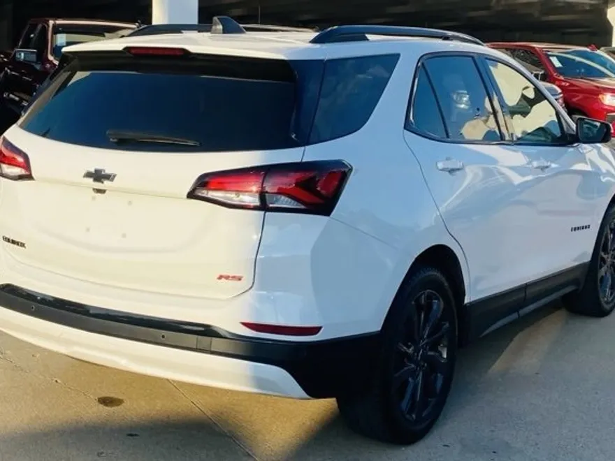 2024 Chevrolet Equinox RS photo 1