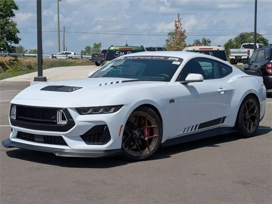 2025 Ford Mustang GT Premium photo 1