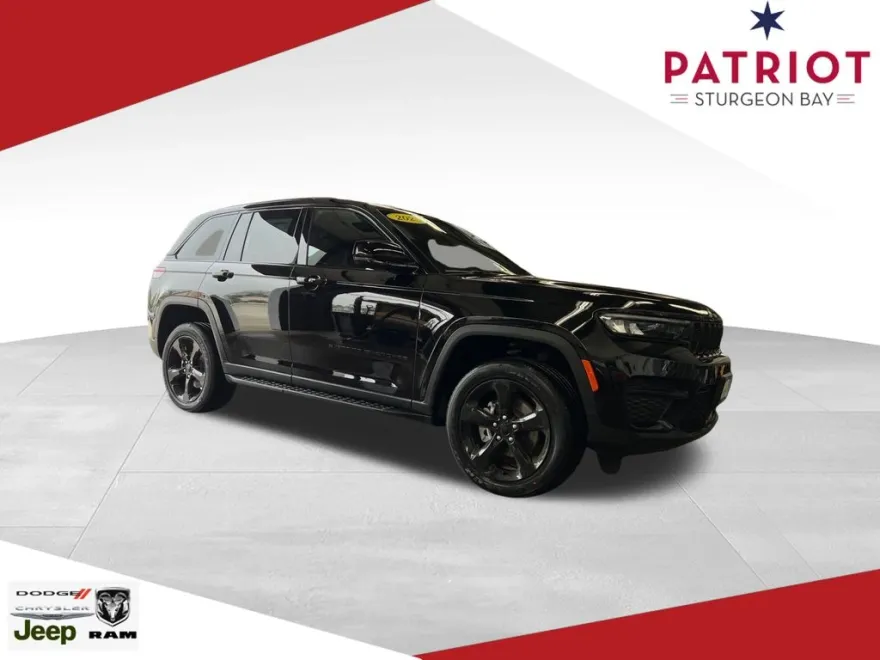 2025 Jeep Grand Cherokee Altitude photo 1